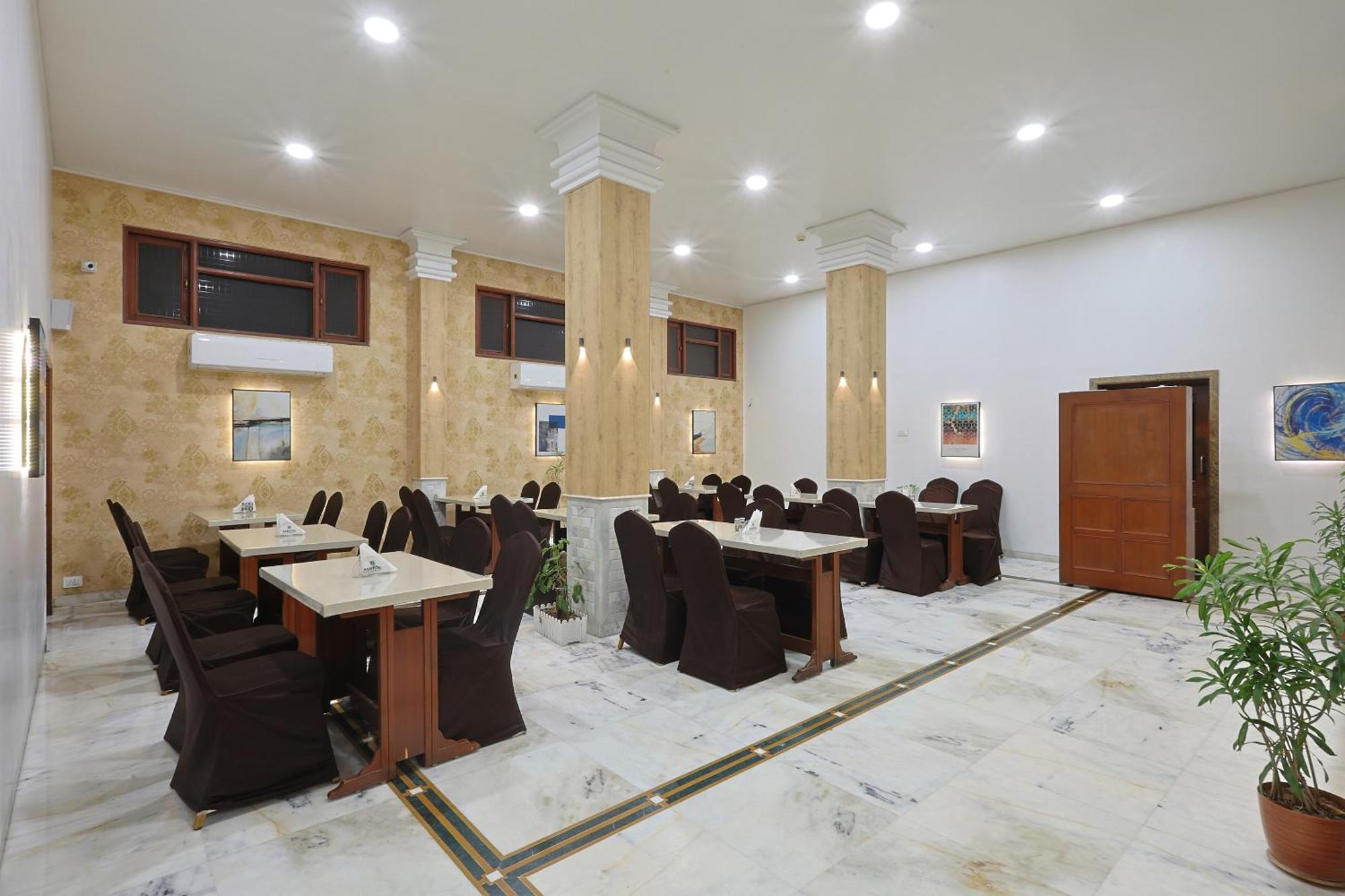 Hotel Apex Surate Extérieur photo